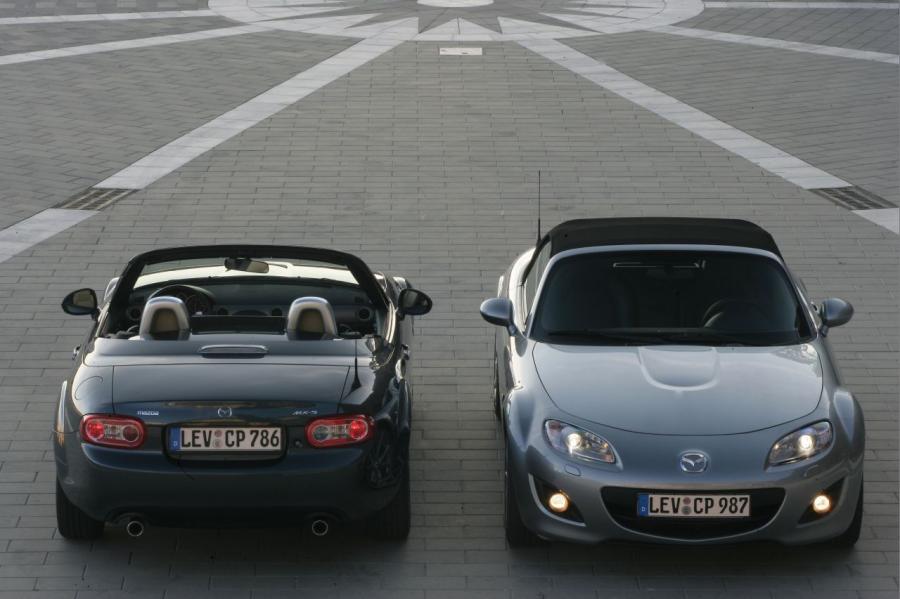  Mazda MX-5 2008 года  (фото 23 из 28)